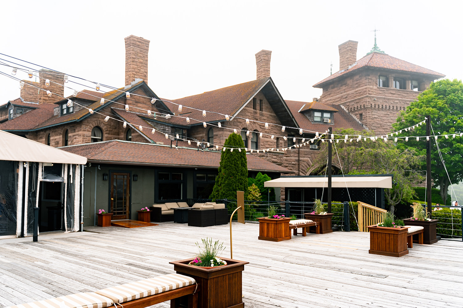 Rehearsal dinner & wedding session in OceanCliff Hotel Newport 1