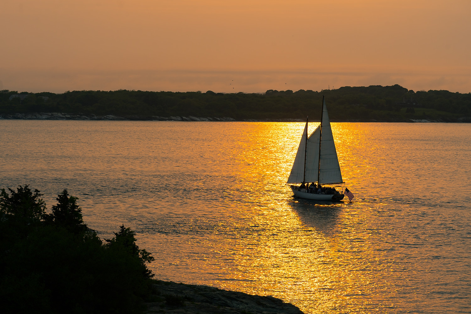 Rehearsal dinner & wedding session in OceanCliff Hotel Newport 97