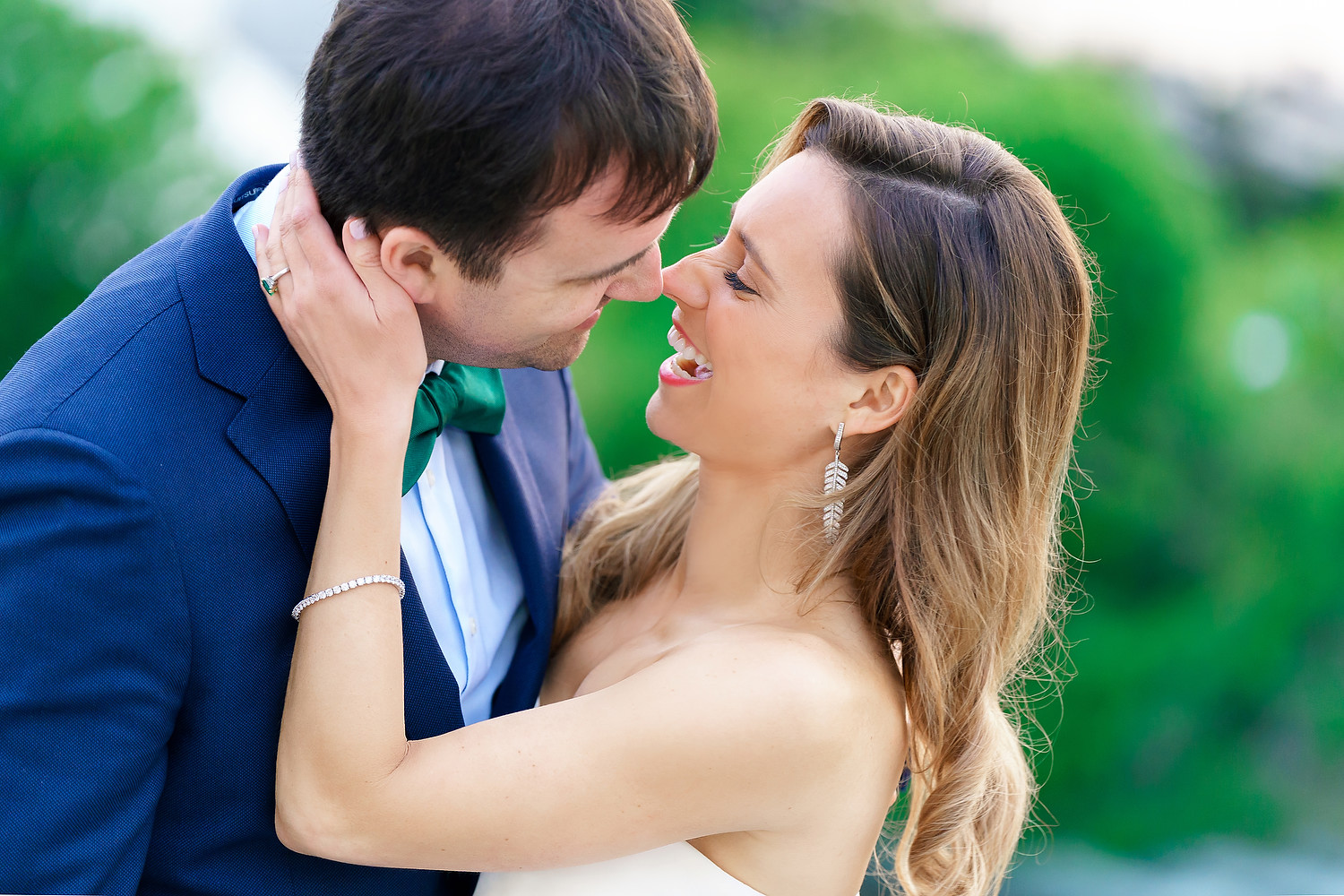 Rehearsal dinner & wedding session in OceanCliff Hotel Newport 109