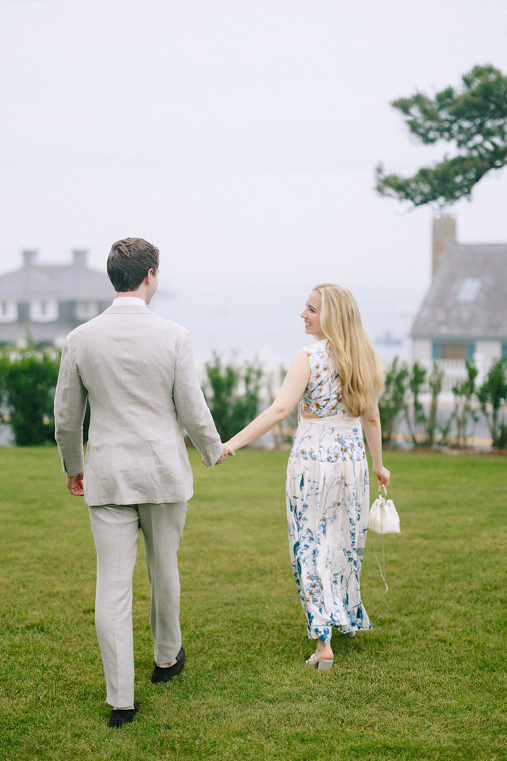 Ocean-side portraits in fog at Chatham Bars Inn