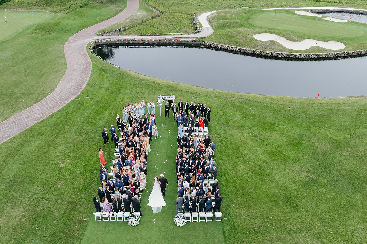 Summer wedding portraits at Willowbend Mashpee